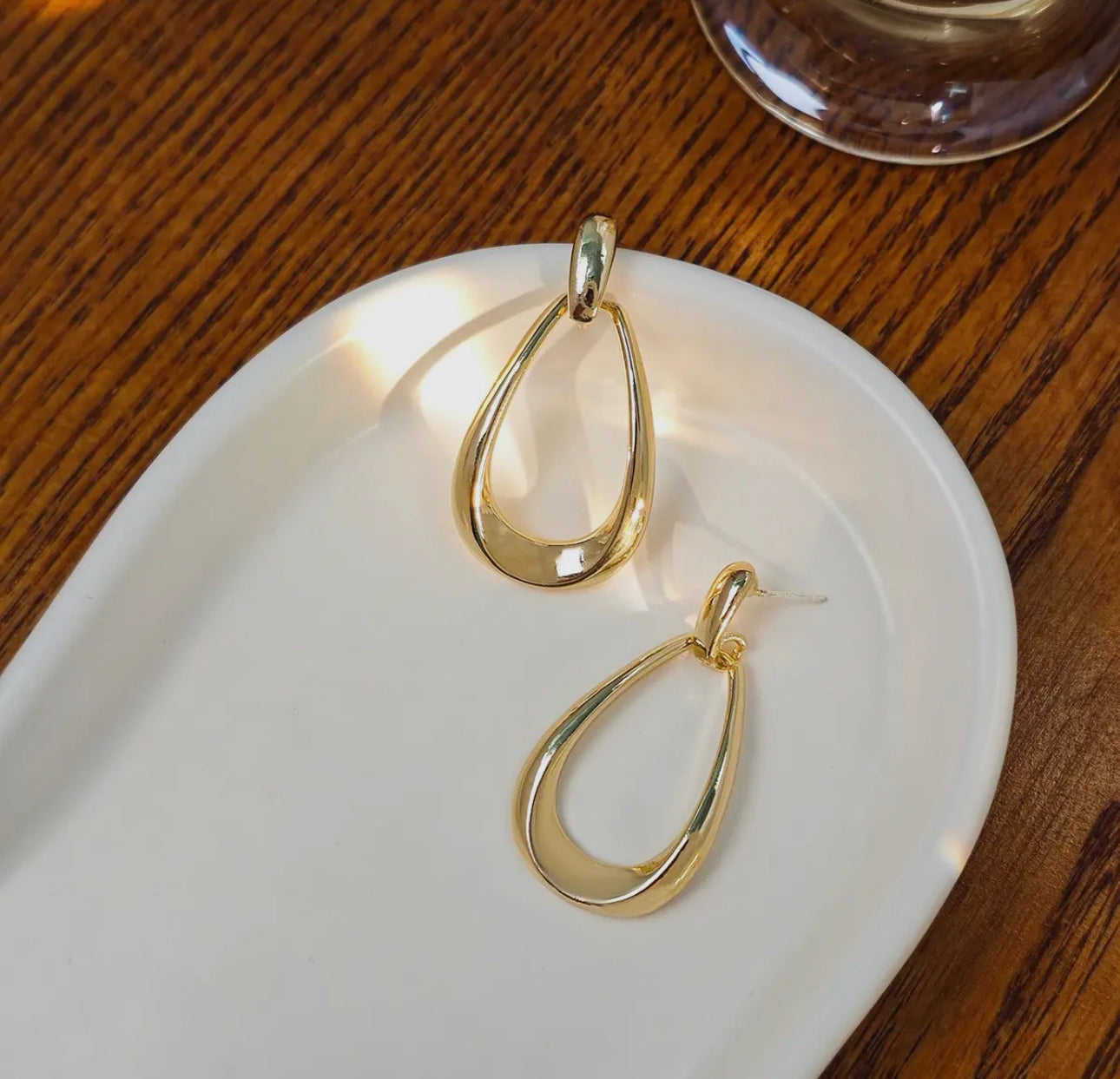 Simple Geometric Oval Earrings